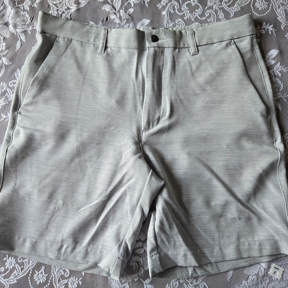 Men's Gray Shorts